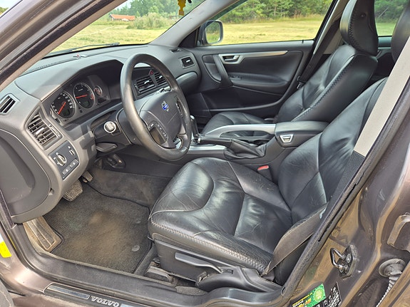 Volvo XC70 5 of 5