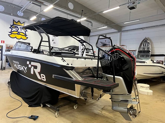 Husky R8 + Mercury 300 HK Racing V8 AMS elreglage – 2026 3 of 5