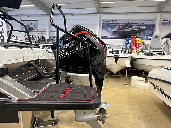 Husky R8 + Mercury 300 HK Racing V8 AMS elreglage – 2026 4 of 5