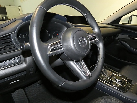 Mazda CX-30 9 of 15