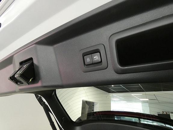 Mazda CX-30 15 of 15