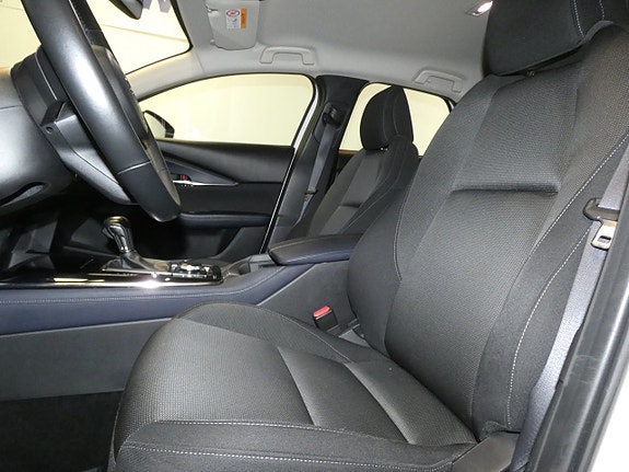 Mazda CX-30 4 of 5