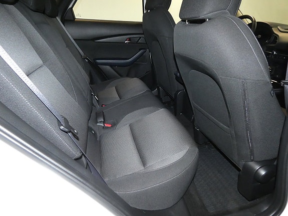 Mazda CX-30 6 of 15
