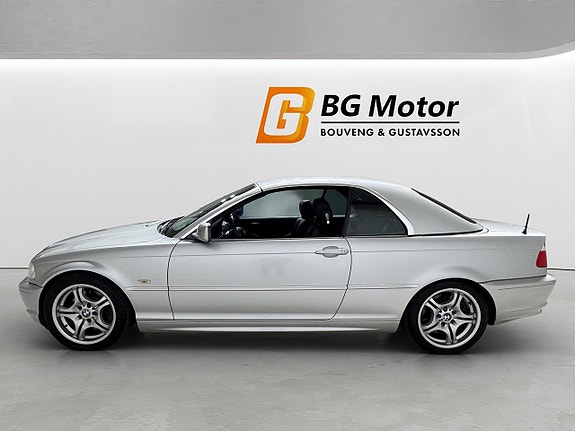 BMW 330Ci 7 of 18