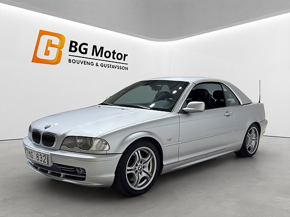 BMW 330Ci 8 of 18