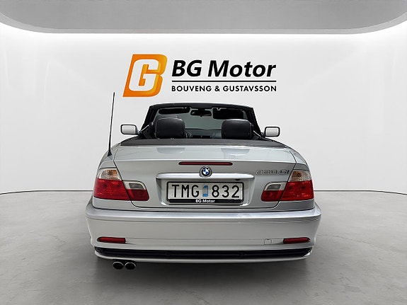 BMW 330Ci 5 of 5