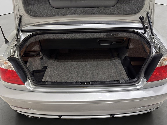 BMW 330Ci 11 of 18