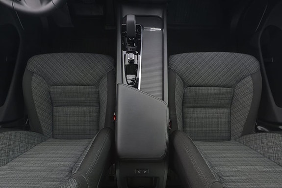 Volvo XC60 9 of 17