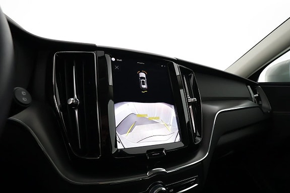 Volvo XC60 13 of 17