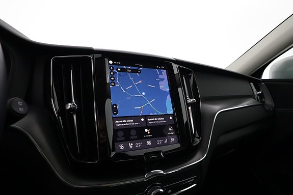Volvo XC60 12 of 17