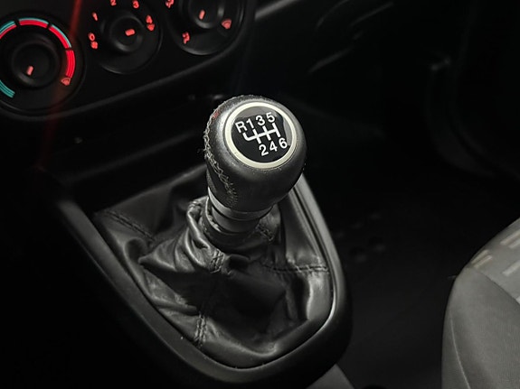 Opel Combo 12 of 16