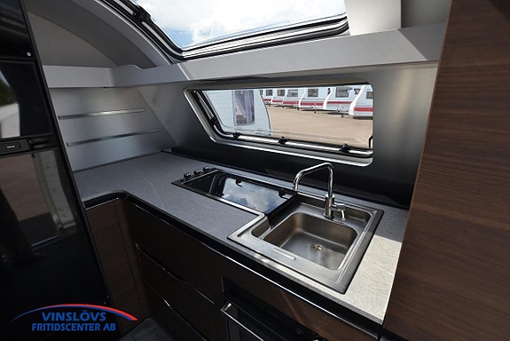 Adria Alpina 663 HT 3 of 13
