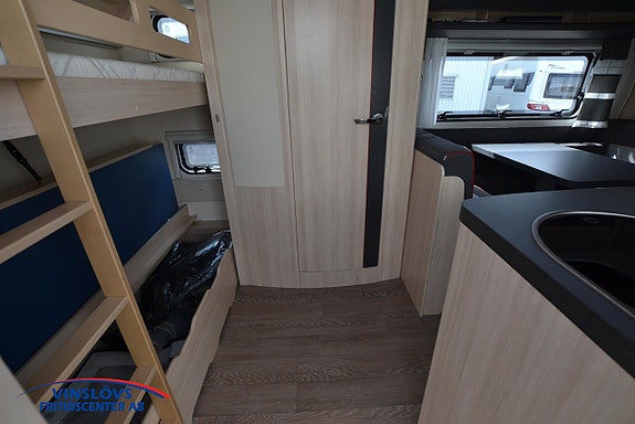 Hobby 490 KMF De luxe Edition 3 of 11