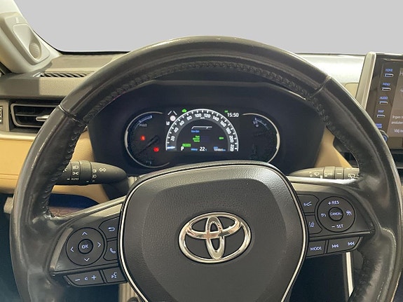 Toyota RAV4 15 of 19
