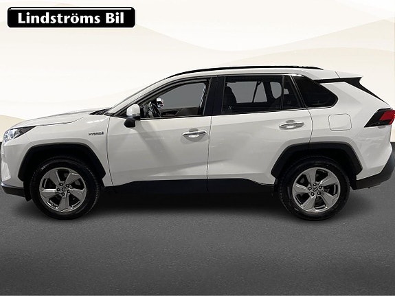 Toyota RAV4 6 of 19