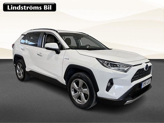 Toyota RAV4 3 of 19
