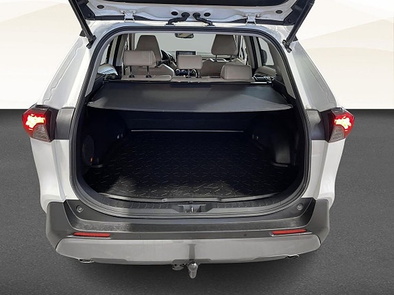 Toyota RAV4 13 of 19