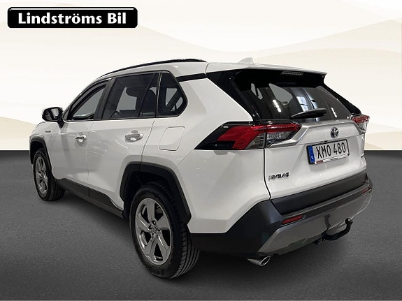 Toyota RAV4 4 of 19