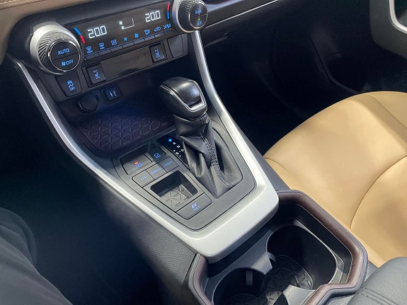 Toyota RAV4 18 of 19