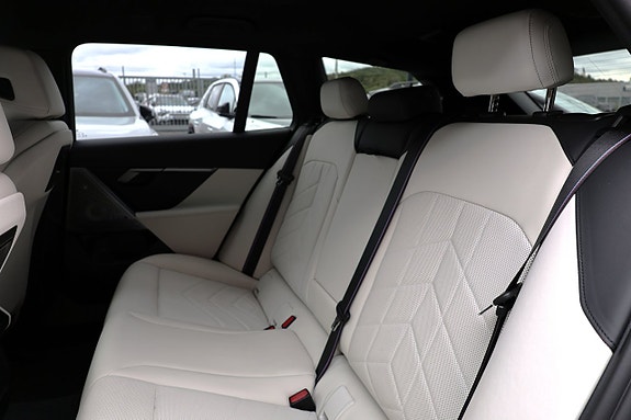 BMW 530e 23 of 25