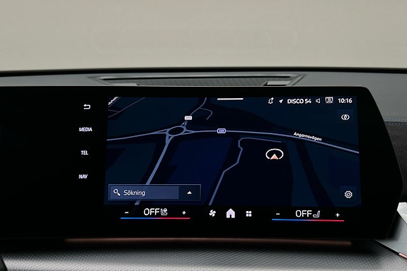 BMW iX2 8 of 23