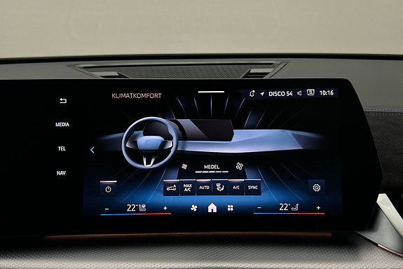 BMW iX2 18 of 23