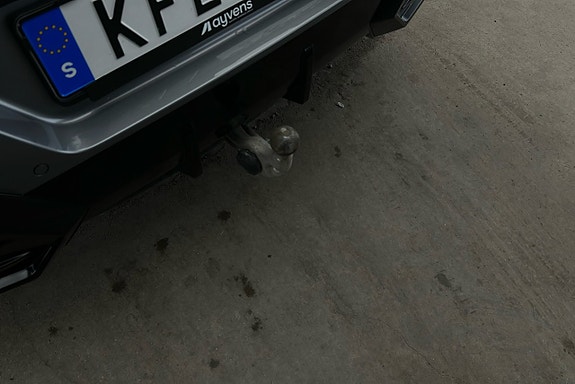 BMW iX2 17 of 23
