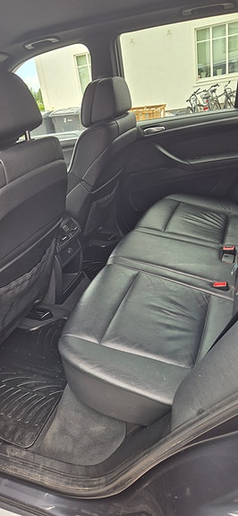 BMW X5 4 of 5