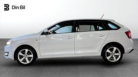 Skoda Rapid Spaceback 2 of 5