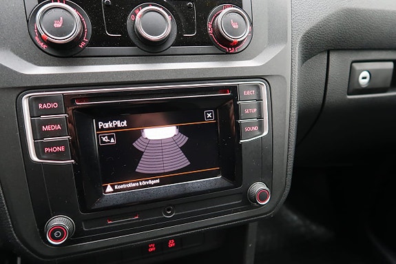 Volkswagen Caddy Maxi 11 of 13