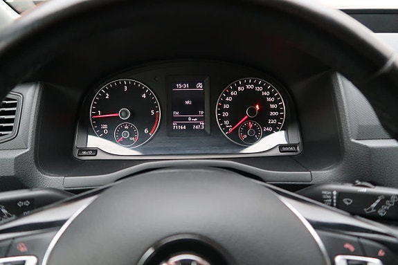 Volkswagen Caddy Maxi 10 of 13