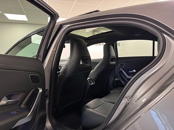 Mercedes-Benz A45 14 of 18