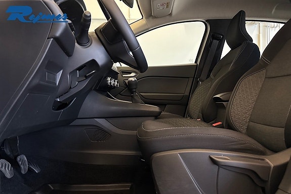 Renault Captur 5 of 5