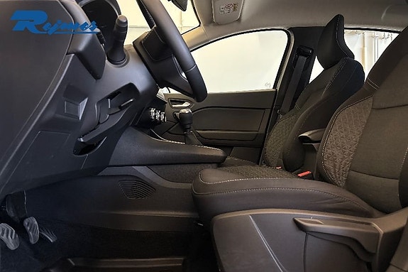 Renault Captur 5 of 18