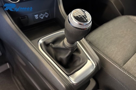 Renault Captur 13 of 18