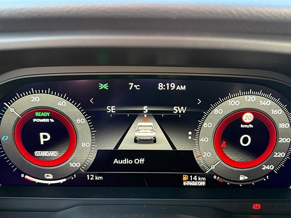 Nissan X-Trail 17 of 23