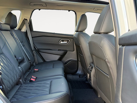 Nissan X-Trail 22 of 23