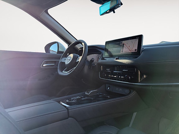 Nissan X-Trail 12 of 23