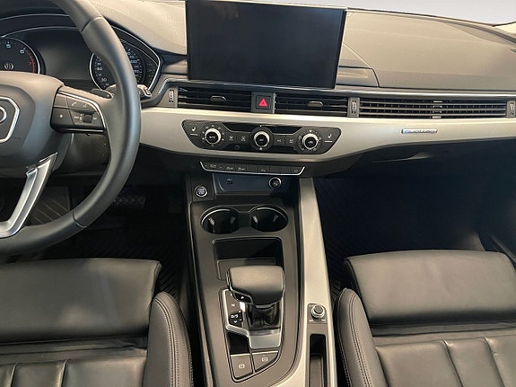 Audi A4 12 of 26
