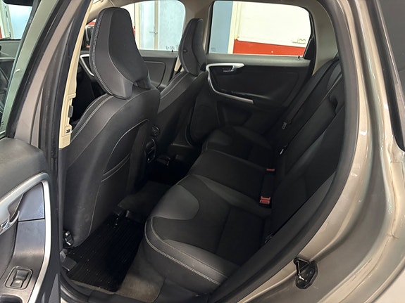 Volvo XC60 6 of 6