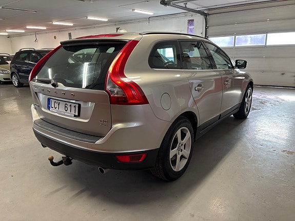 Volvo XC60 3 of 6