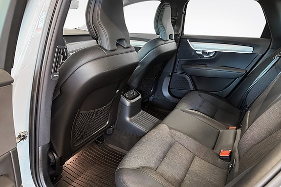 Volvo V90 7 of 19