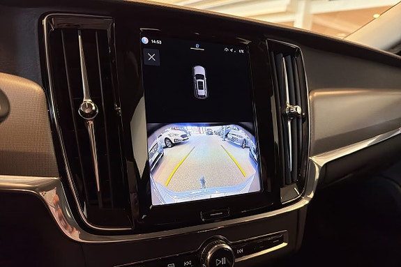 Volvo V90 16 of 19