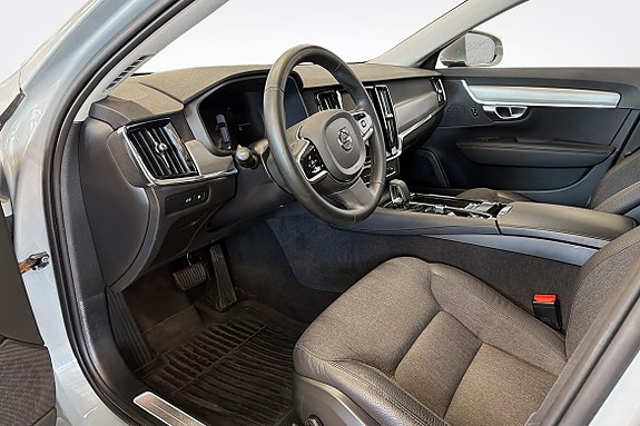 Volvo V90 6 of 19