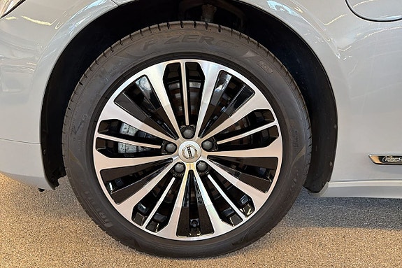 Volvo V90 11 of 19