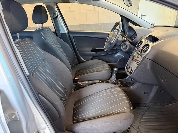 Opel Corsa 10 of 13