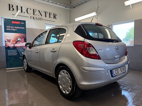 Opel Corsa 2 of 13