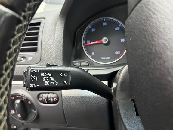 Volkswagen Golf V 8 of 11