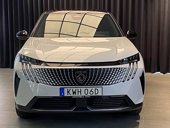 Peugeot 3008 4 of 5