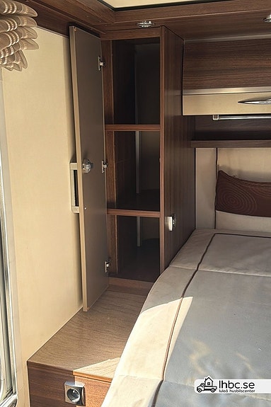 Bürstner Elegance 900/890/810 21 of 25